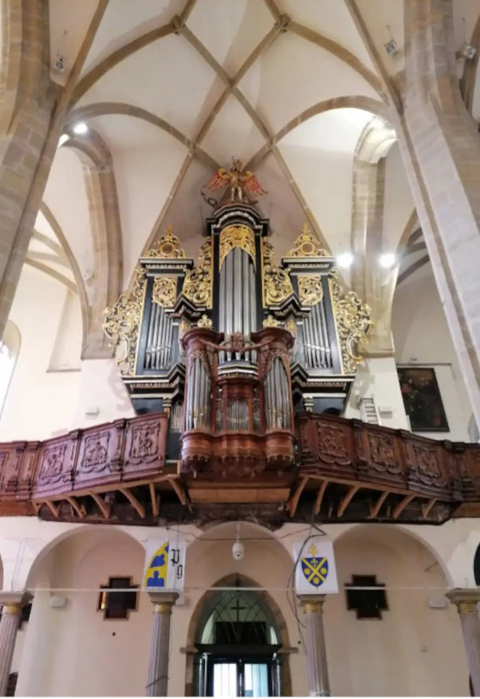 Píšťalový organ z dielne BIES